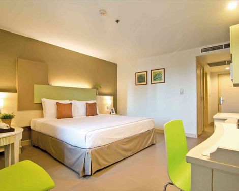 Sunshine Vista Hotel