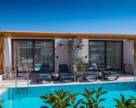 Petousis Hotel & Suites