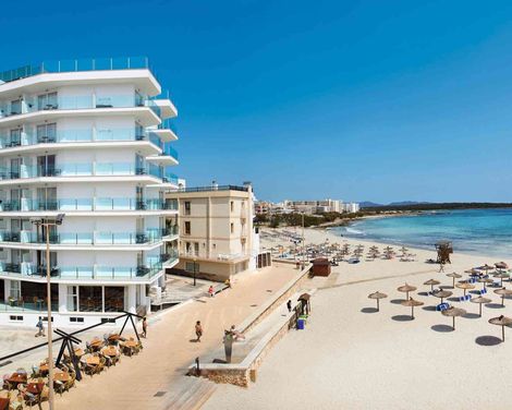 Universal Hotel Perla