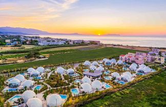 Emerald Oasis Glampotel by Azul Collection