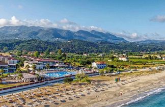 Almyros Beach Resort & Spa