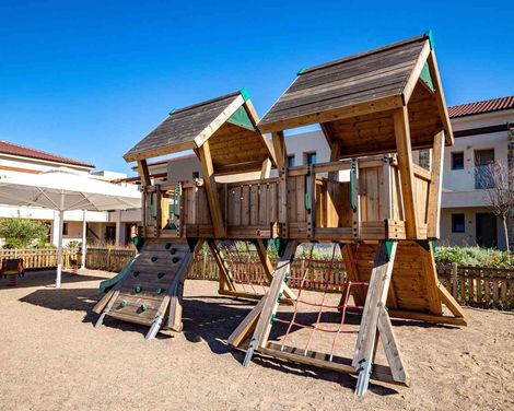 Almyros Beach Resort & Spa