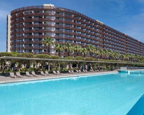 Nirvana Cosmopolitan