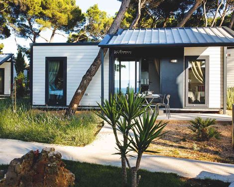 Waterman Beach Village camp & glamping