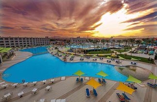 Titanic Resort & Aqua Park