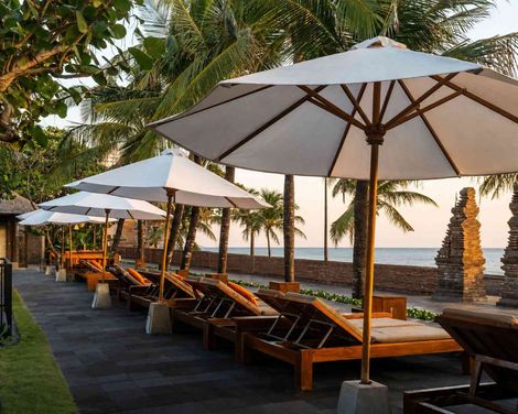 Legian Beach Hotel