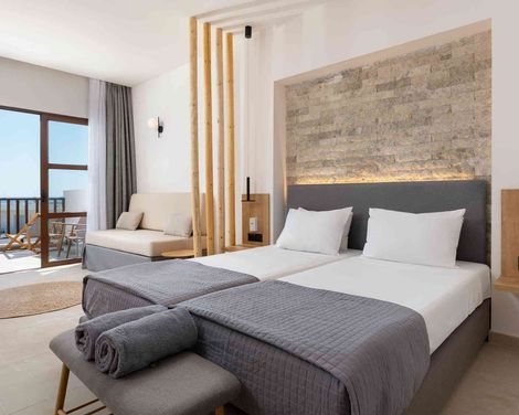 Costa Lindia Beach-3