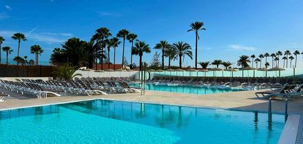 HL Miraflor Suites Hotel
