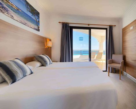 R2 Cala Millor Beach Apartments