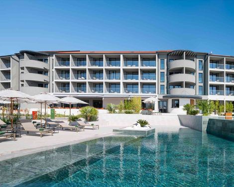 Molum Hotel & Residences