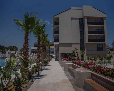 Avia Resort & Spa