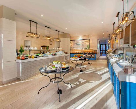 Corallium Beach by Lopesan Hotels