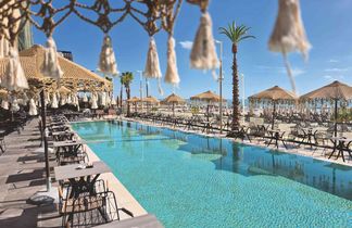 Royal G Deluxe Hotel & Spa