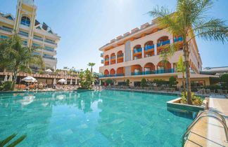 Orange Palace Hotel