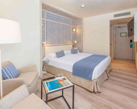 Corallium Beach by Lopesan Hotels