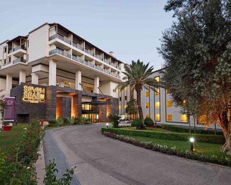 Seven Seas Hotel Life