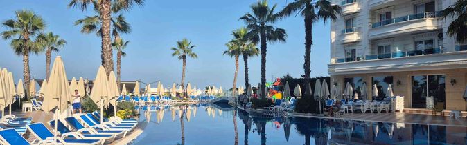 Grand Blue Fafa Resort