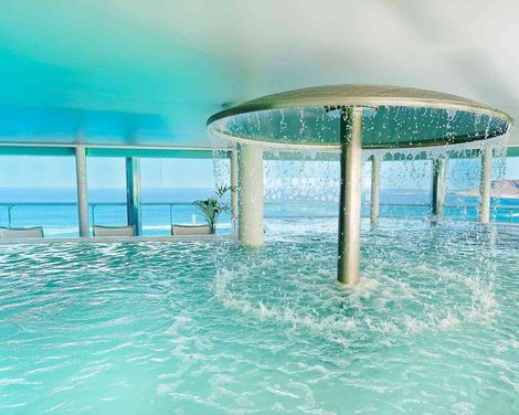 Bull Hotel Reina Isabel & Spa