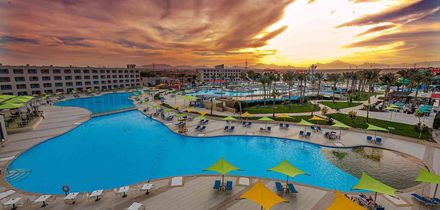 Titanic Resort & Aqua Park