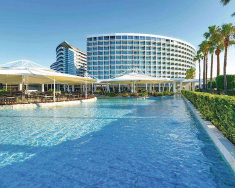 Crystal Centro Pearl Collection