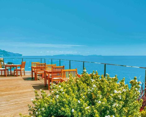 Madeira Regency Cliff